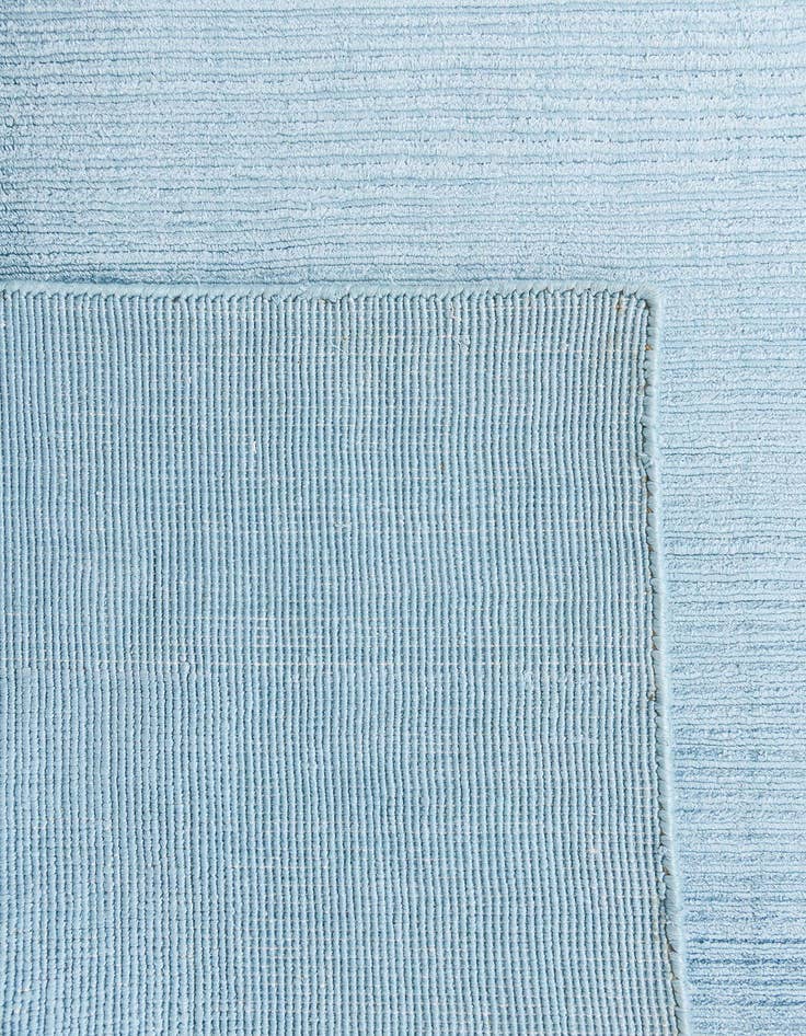 Detail image of 5' 7 x 7' 10 Darya Rug