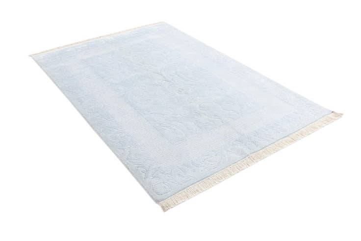 Detail image of 4' 3 x 6' 3 Darya Rug