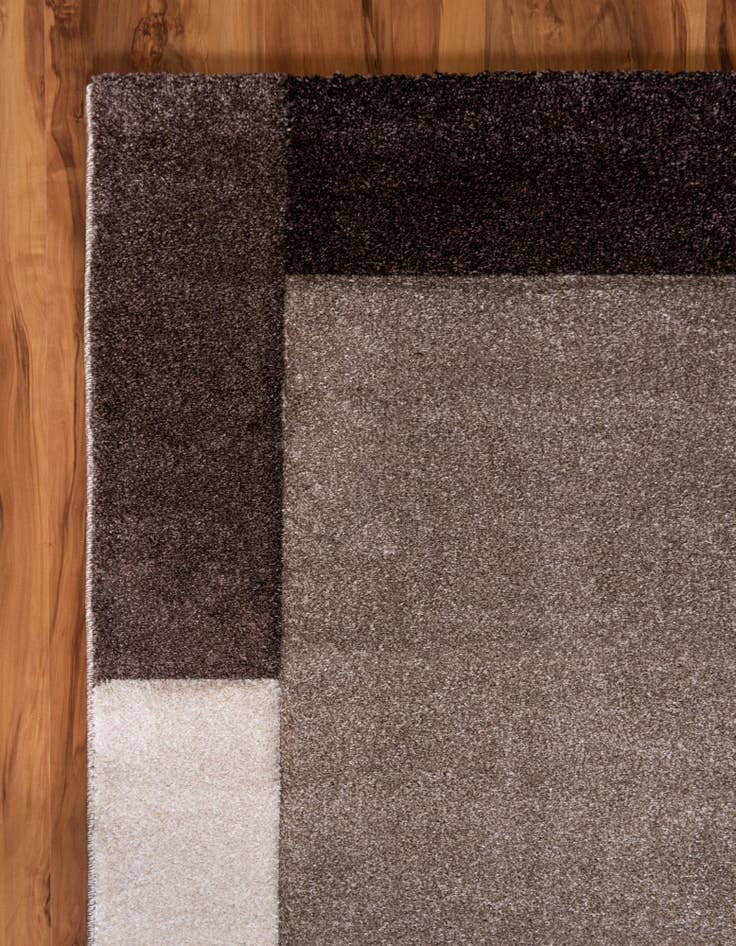 Detail image of 2' 8 x 5' Equinox Rug