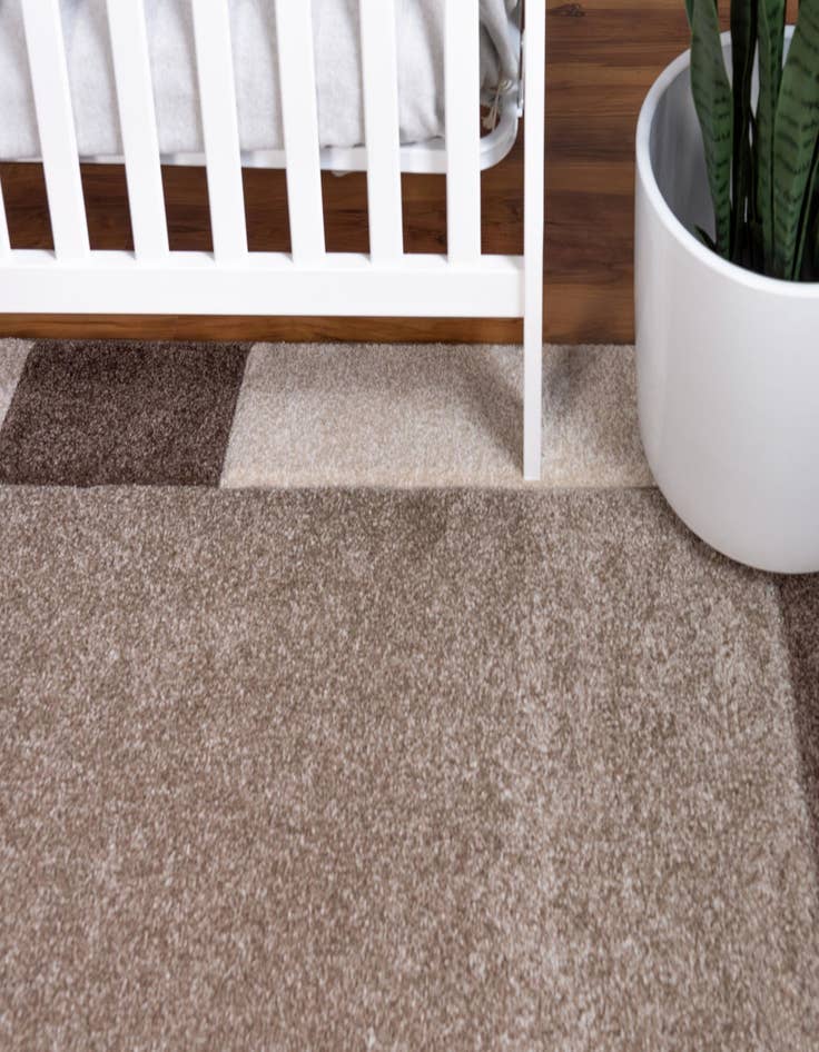 Detail image of 2' 8 x 5' Equinox Rug