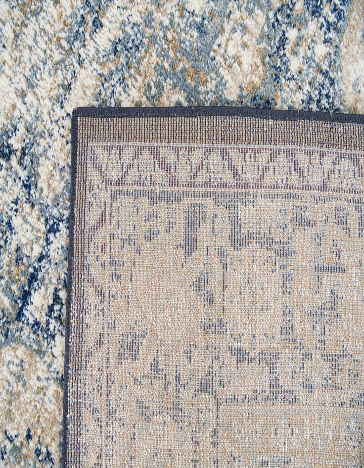 Detail image of 5' 3 x 7' 6 Fleur Rug