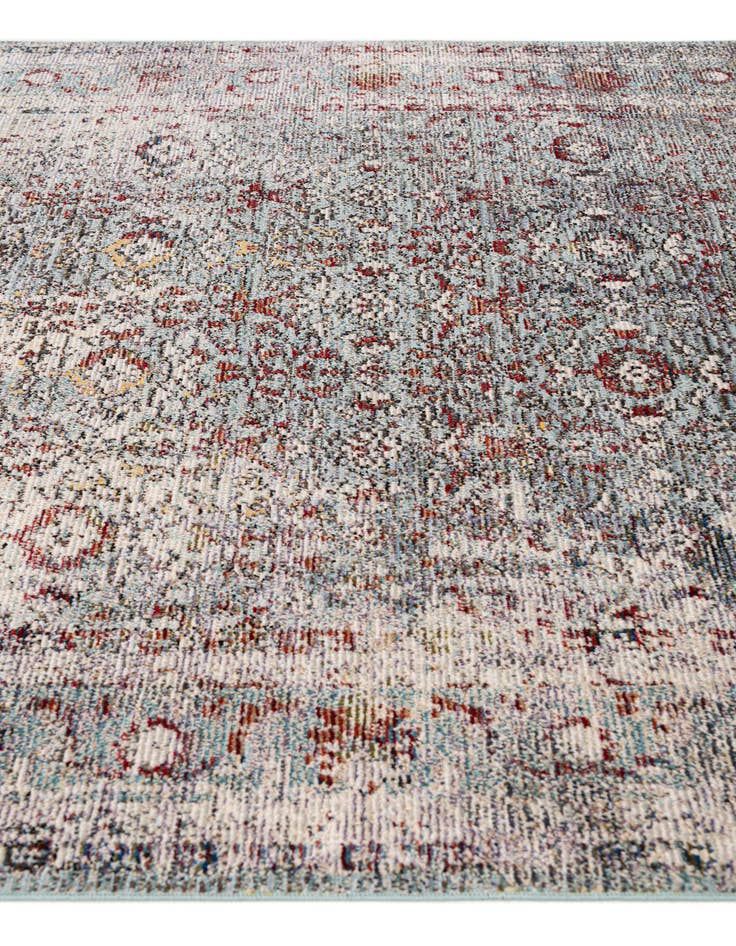 Detail image of 5' 4 x 7' 4 Fleur Rug