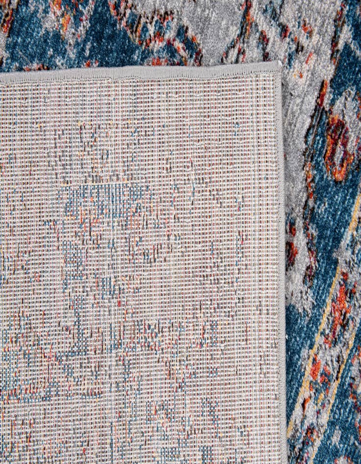 Detail image of 5' 2 x 7' 8 Fleur Rug