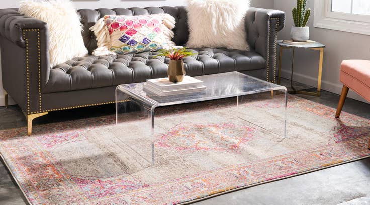 Detail image of 7' x 10' Washable Fleur Rug