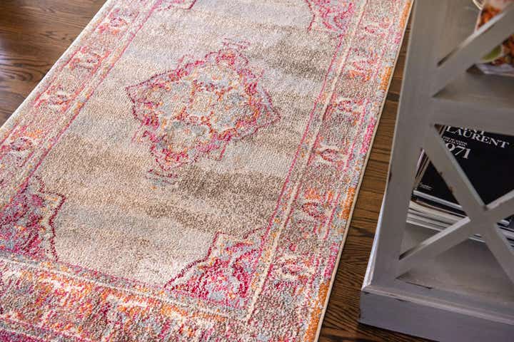 7' x 10' Washable Fleur Rug