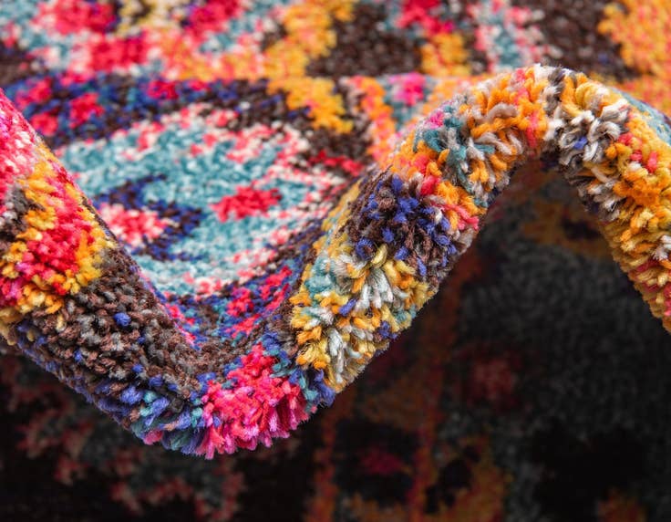 Detail image of 5' x 8' Washable Fleur Rug