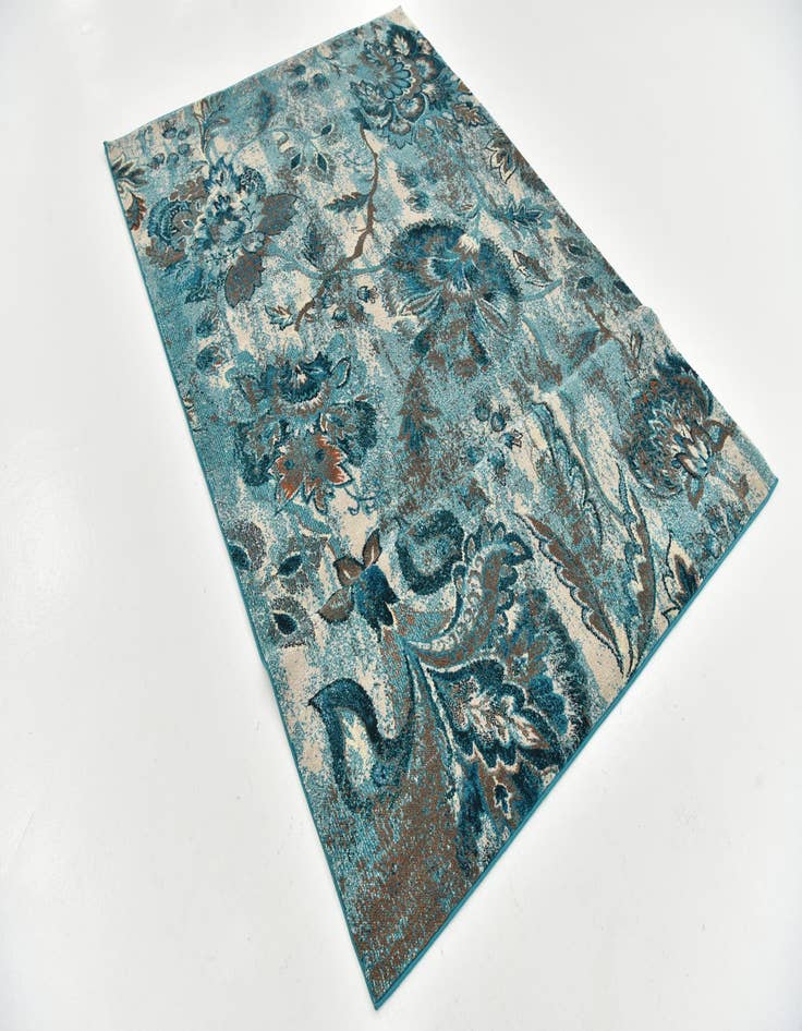 Detail image of 5' 3 x 7' 7 Florence Rug