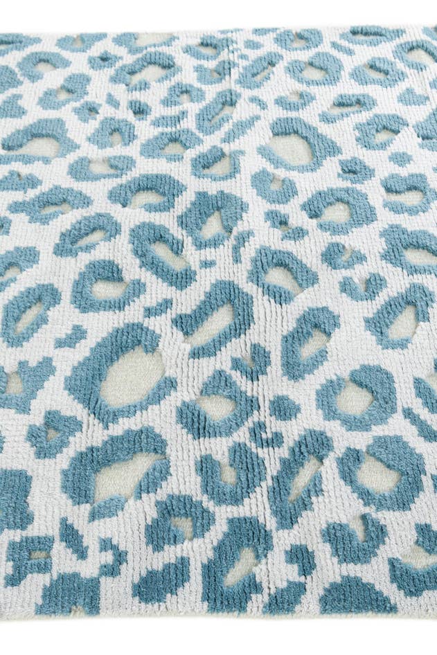 Detail image of 4' 1 x 5' 11 Hand Knotted Gabbeh Oriental Rug