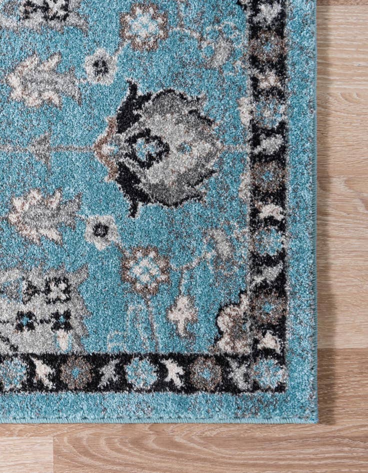 Detail image of 8' x 10' Heritage Rug
