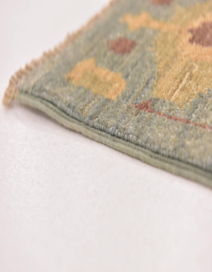 Detail image of 8' x 9' 9 Hand Knotted Ikat Rug