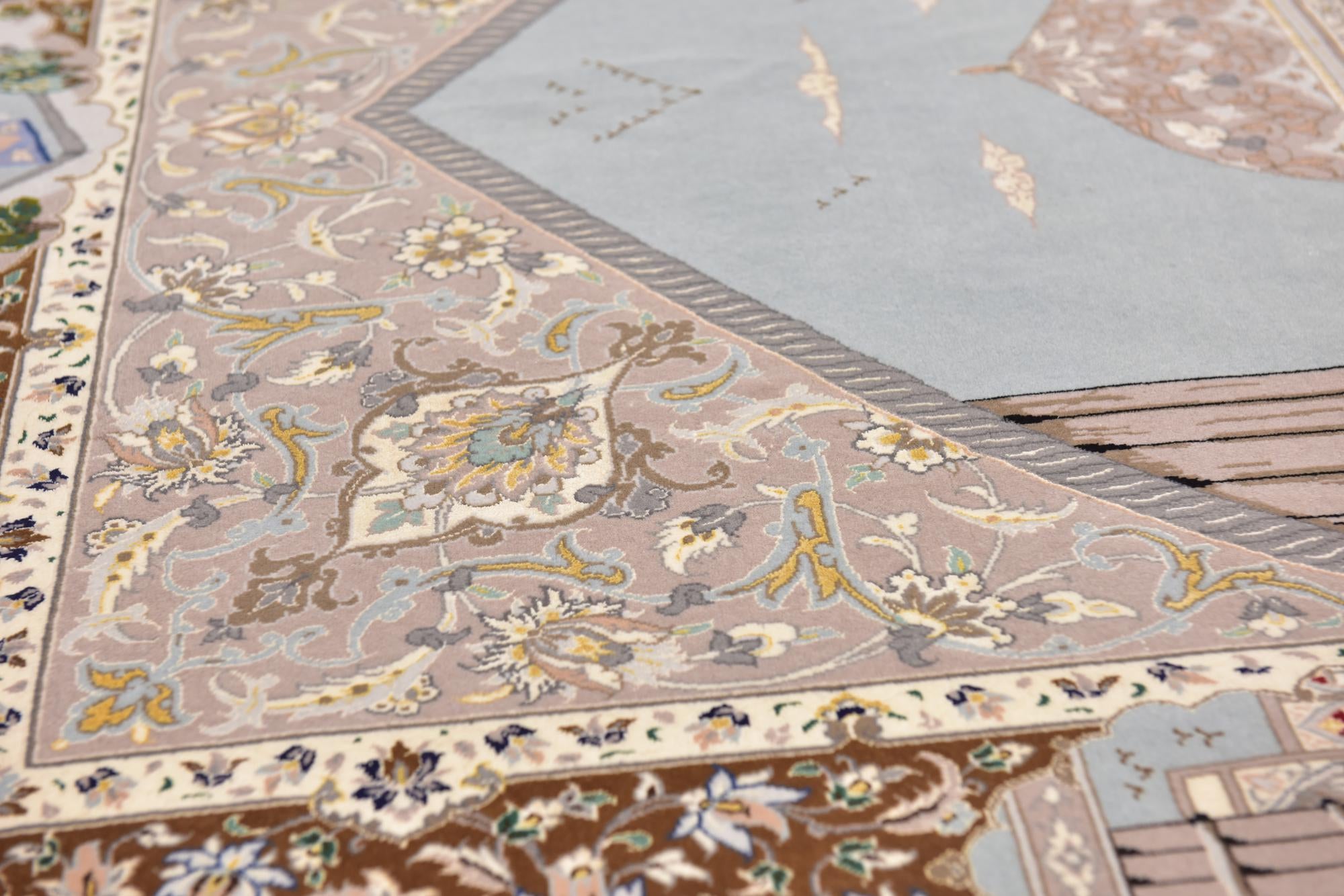4' 4 x 6' 6 Hand Knotted Isfahan Persian Rug