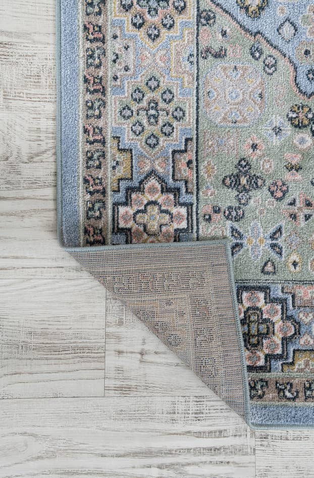 Detail image of 6' x 9' Kamala Washable Rug