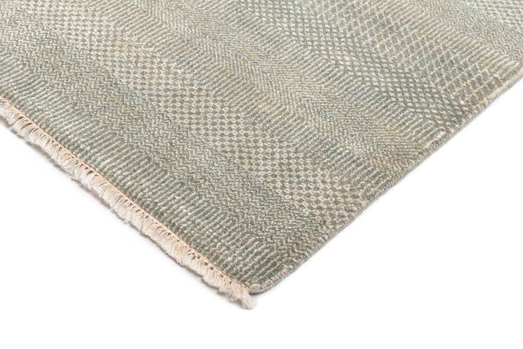 Detail image of 9' 1 x 12' 2 Kamla Wool Rug