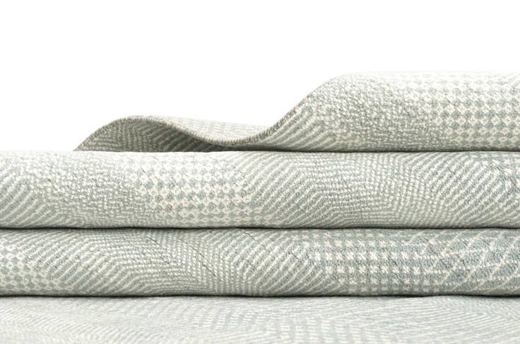 Detail image of 8' 9 x 12' 3 Kamla Wool Rug