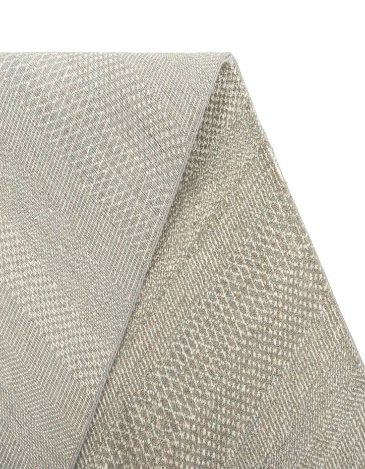 Detail image of 8' x 10' Kamla Wool Rug