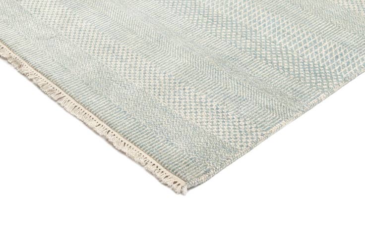 Detail image of 8' 1 x 10' 2 Kamla Wool Rug
