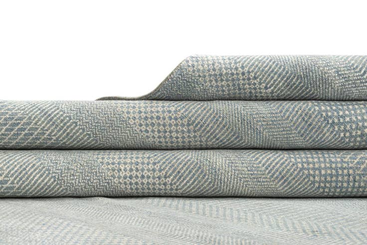 Detail image of 8' x 9' 11 Kamla Wool Rug