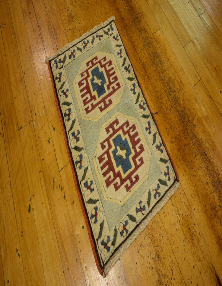 Detail image of 1' 10 x 2' 10 Hand Knotted Kars Wool Rug