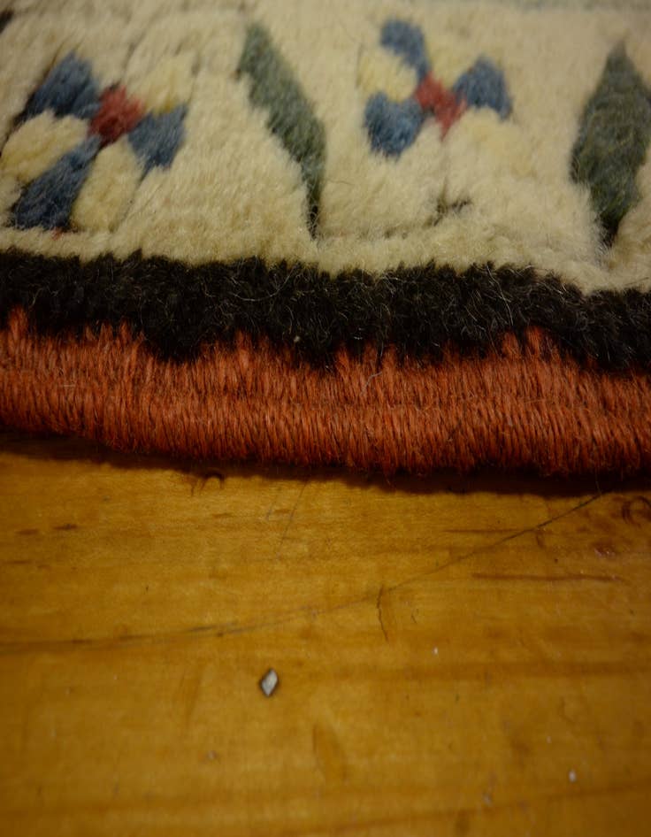 Detail image of 1' 10 x 2' 10 Hand Knotted Kars Wool Rug