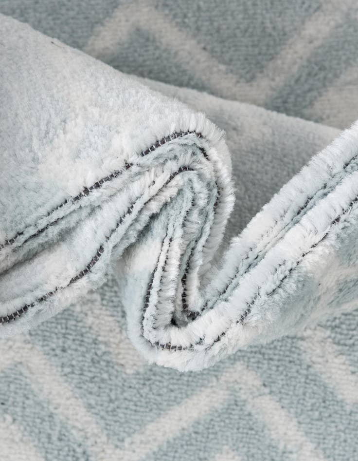 Detail image of 7' 10 x 10' Kasbah Trellis Rug