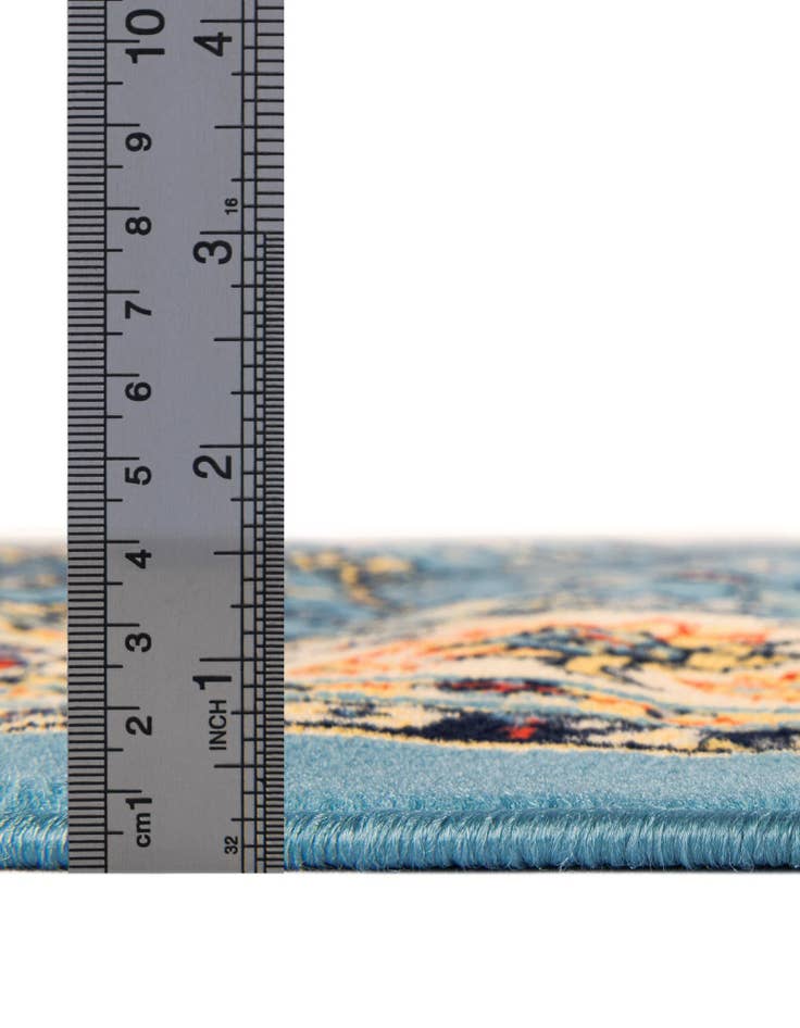 Detail image of 10' x 13' Kashan Design Rug