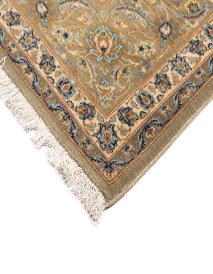 Detail image of 9' 8 x 13' 7 Kashan Wool Rug