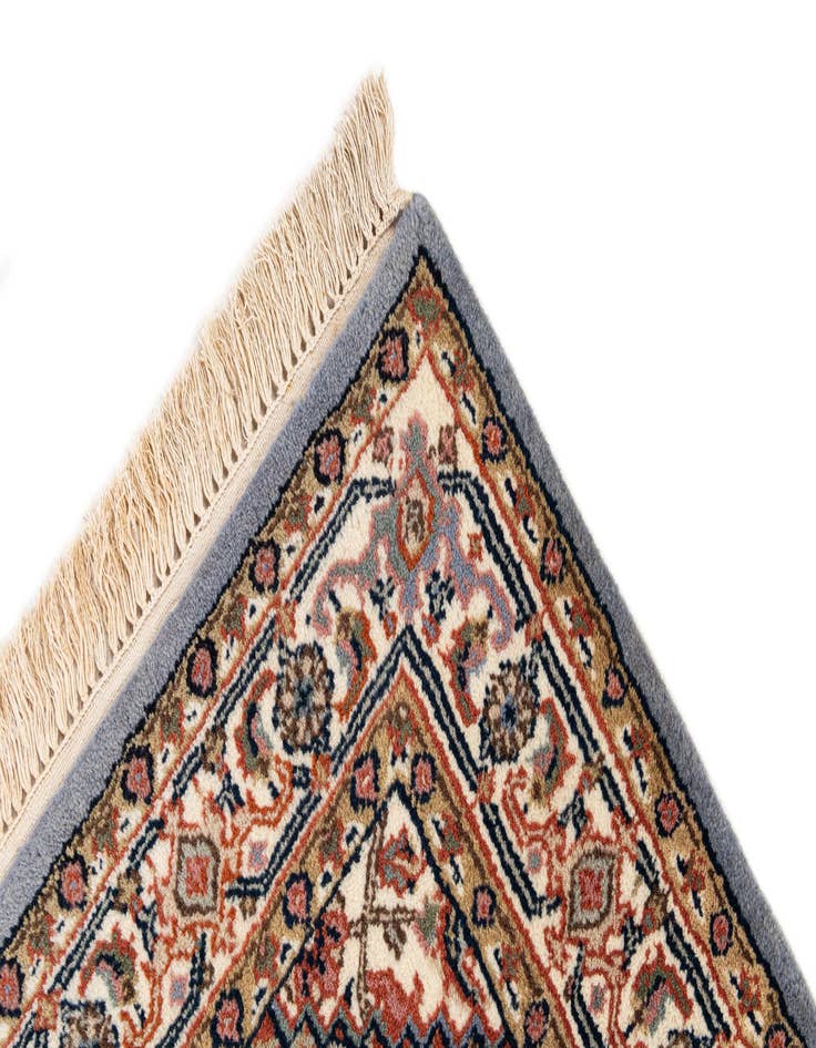 Detail image of 3' x 5' 3 Hand Knotted Kashan Wool Rug