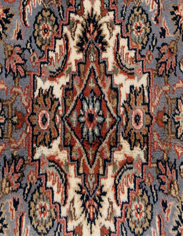 Detail image of 3' x 5' 3 Hand Knotted Kashan Wool Rug