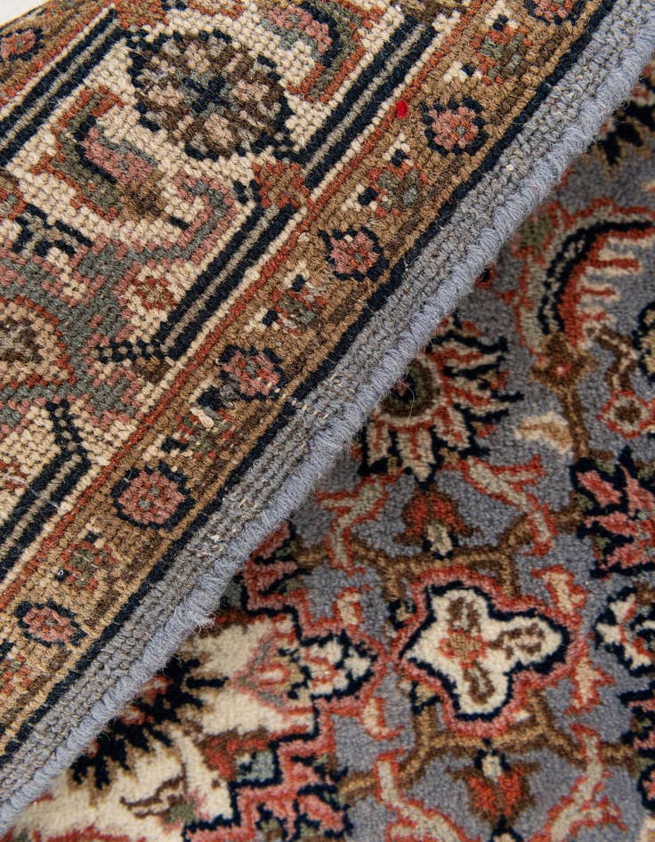 Detail image of 3' x 5' 3 Hand Knotted Kashan Wool Rug