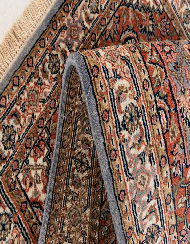 Detail image of 3' x 5' 3 Hand Knotted Kashan Wool Rug