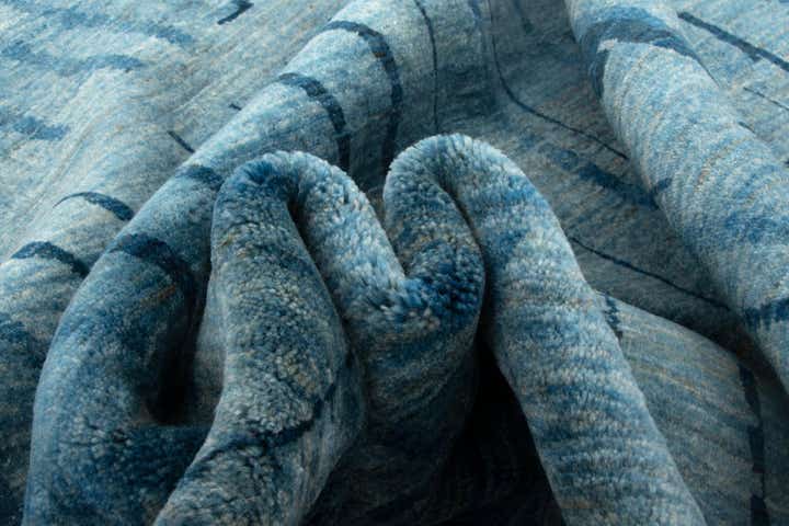 6' 9 x 9' 5 Kashkuli Wool Rug