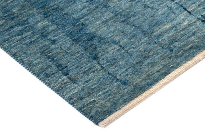 6' 9 x 9' 5 Kashkuli Wool Rug