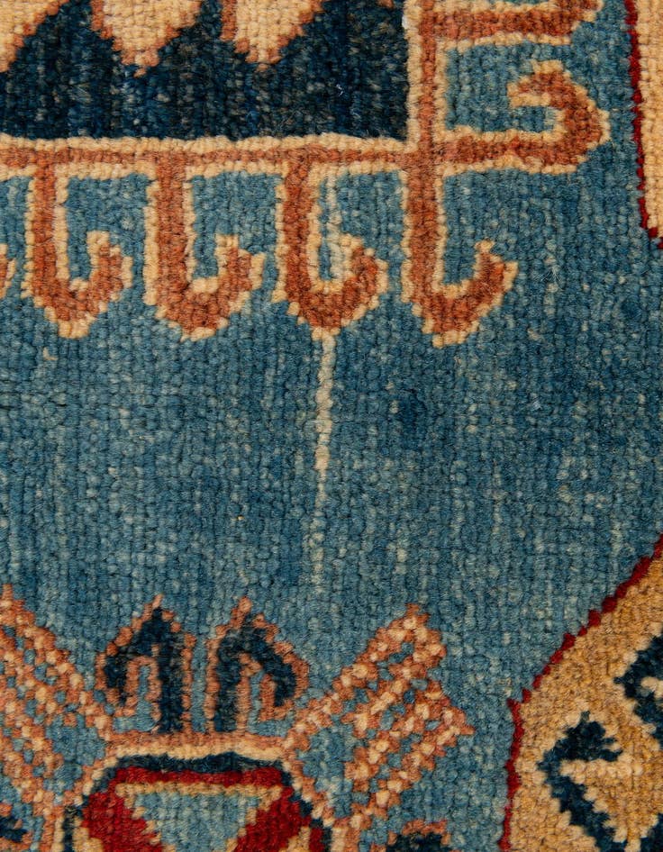 Detail image of 4' 4 x 6' 4  Hand Knotted Kazak Wool Rug