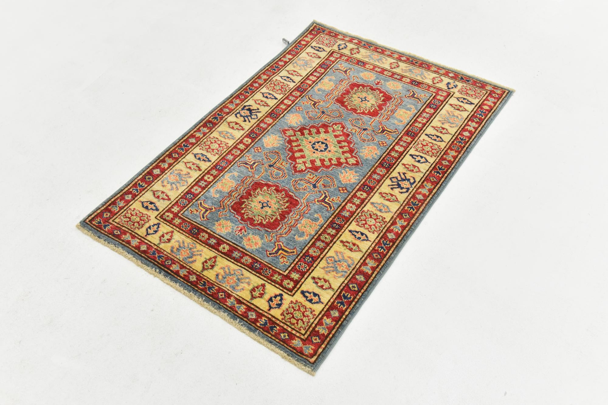 2' 8 x 4' Hand Knotted Kazak Oriental Rug