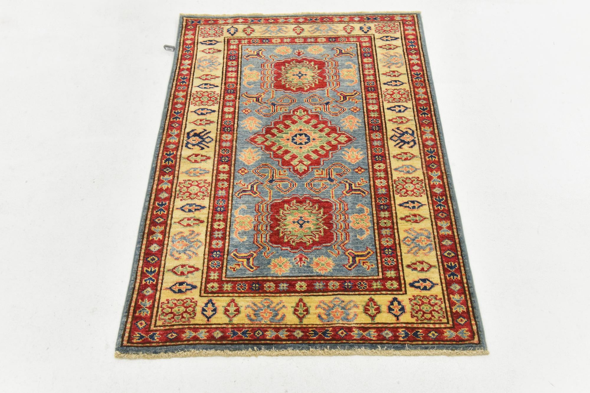 2' 8 x 4' Hand Knotted Kazak Oriental Rug