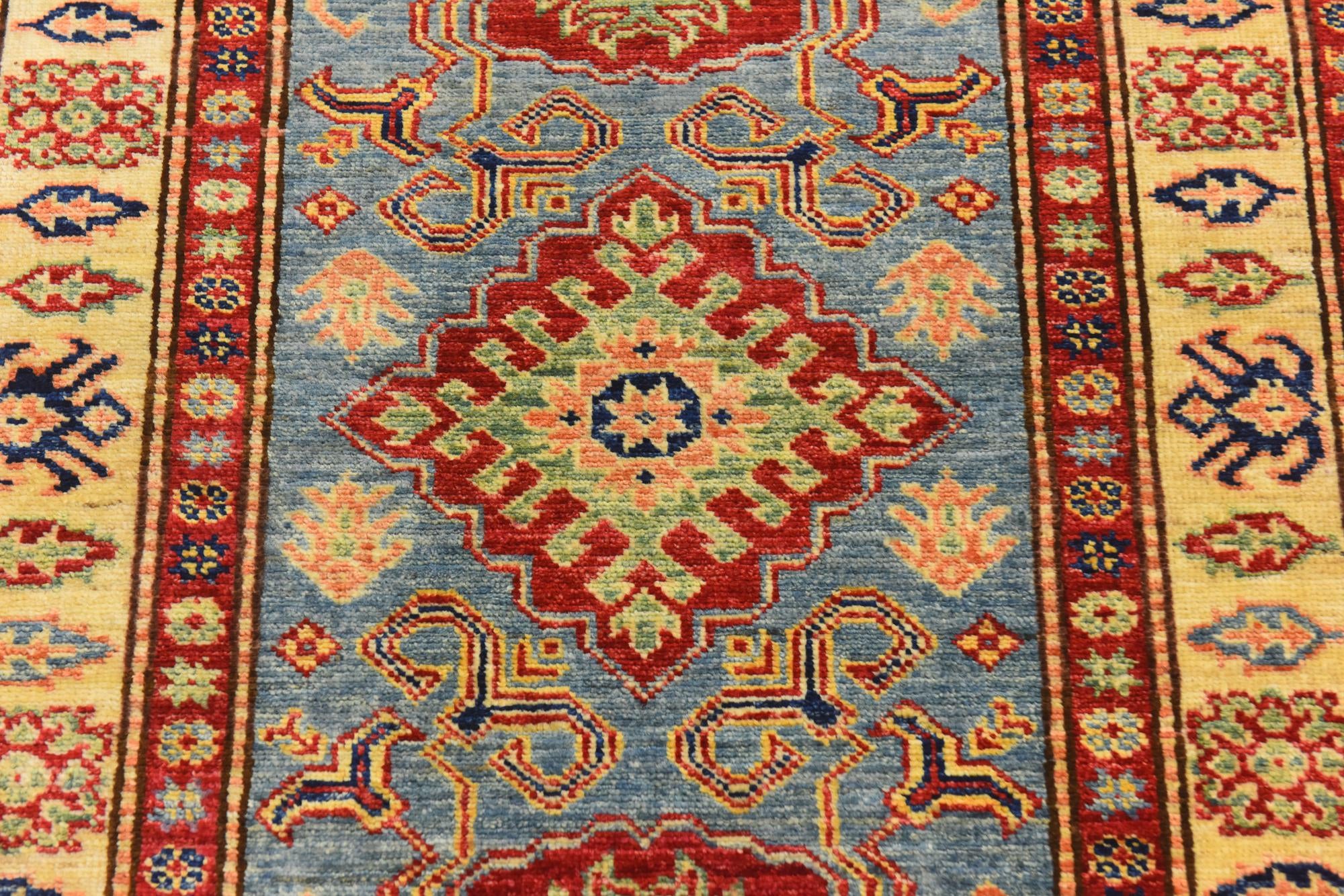 2' 8 x 4' Hand Knotted Kazak Oriental Rug