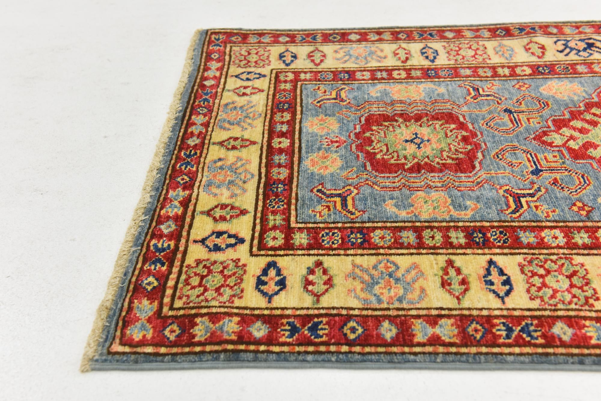 2' 8 x 4' Hand Knotted Kazak Oriental Rug