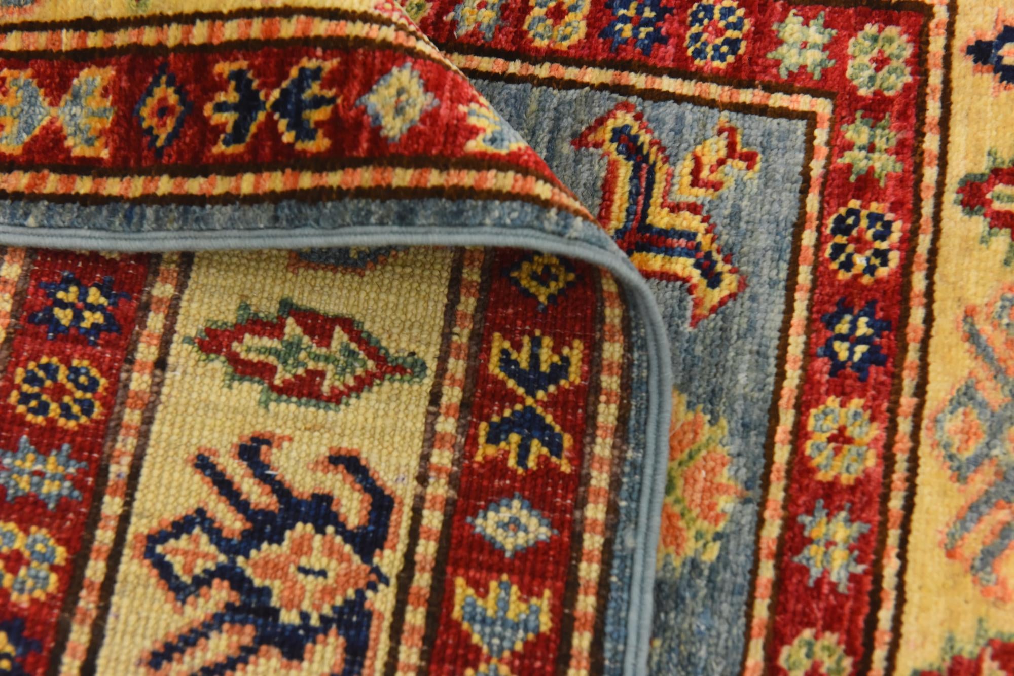 2' 8 x 4' Hand Knotted Kazak Oriental Rug