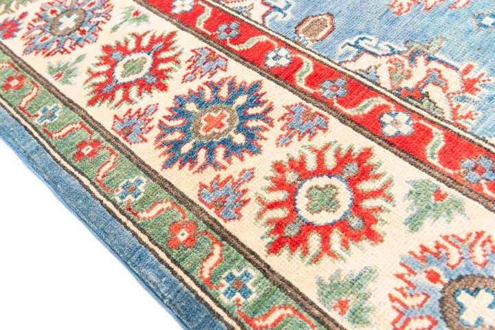 5' 7 x 7' 9 Hand Knotted Kazak Rug
