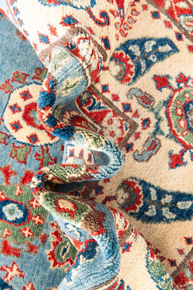 5' 8 x 7' 9 Hand Knotted Kazak Rug