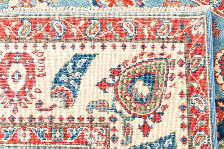 5' 8 x 7' 9 Hand Knotted Kazak Rug