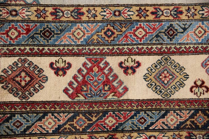 Detail image of 11' 8 x 17' 9 Hand Knotted Kazak Rug