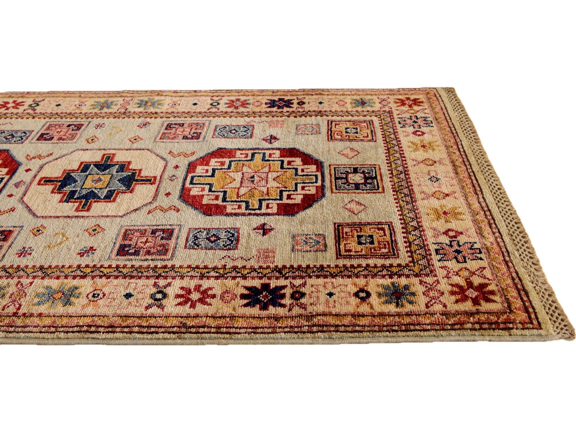 2' 7 x 4' 2 Hand Knotted Kazak Rug