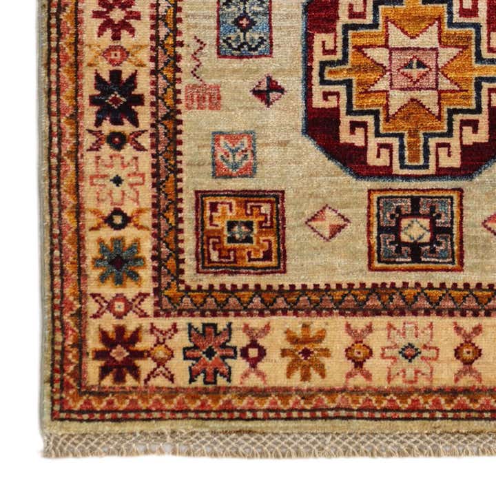 2' 7 x 4' 2 Hand Knotted Kazak Rug