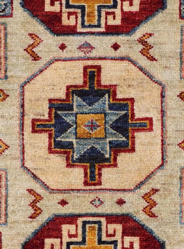 2' 7 x 4' 2 Hand Knotted Kazak Rug