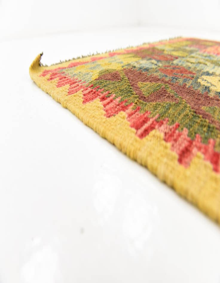 Detail image of 3' 5 x 5' 2 Hand Woven Kilim Maymana Wool Rug