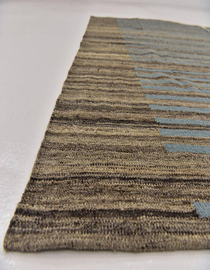 Detail image of 5' 8 x 8'  Hand Woven Kilim Modern Wool Rug