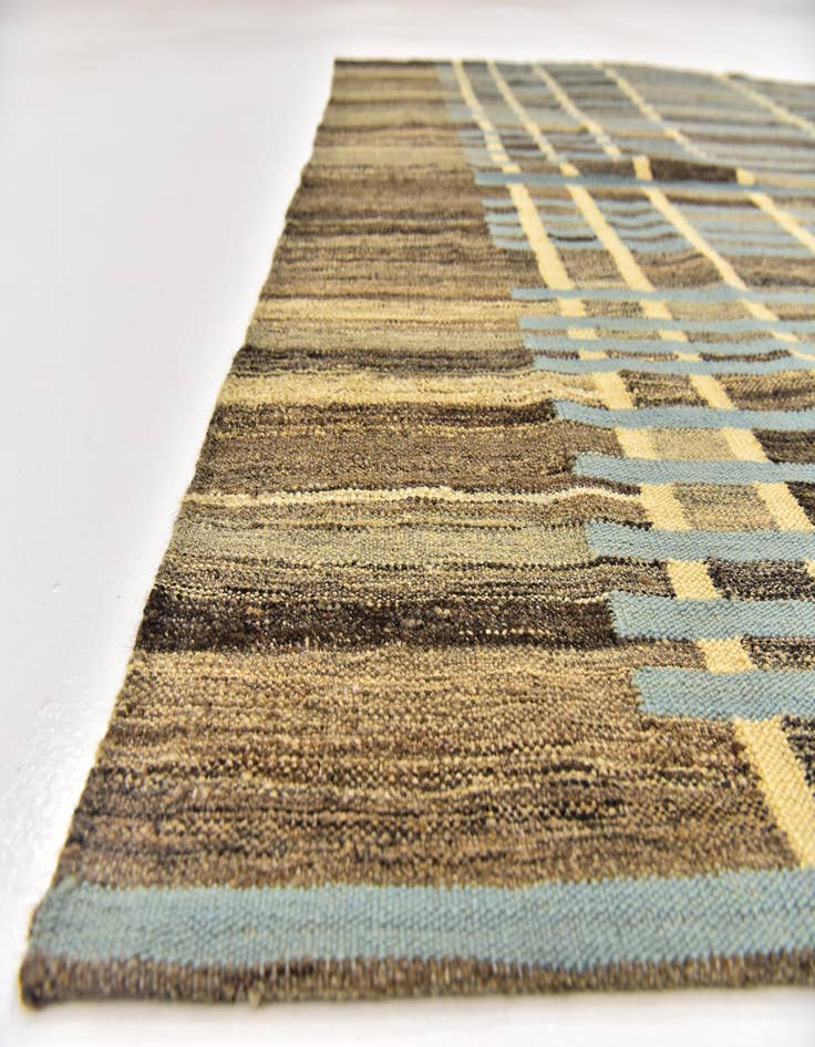 Detail image of 5' 5 x 8' 2  Hand Woven Kilim Modern Wool Rug