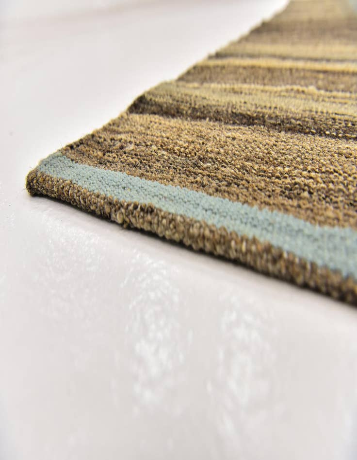 Detail image of 5' 5 x 8' 2  Hand Woven Kilim Modern Wool Rug