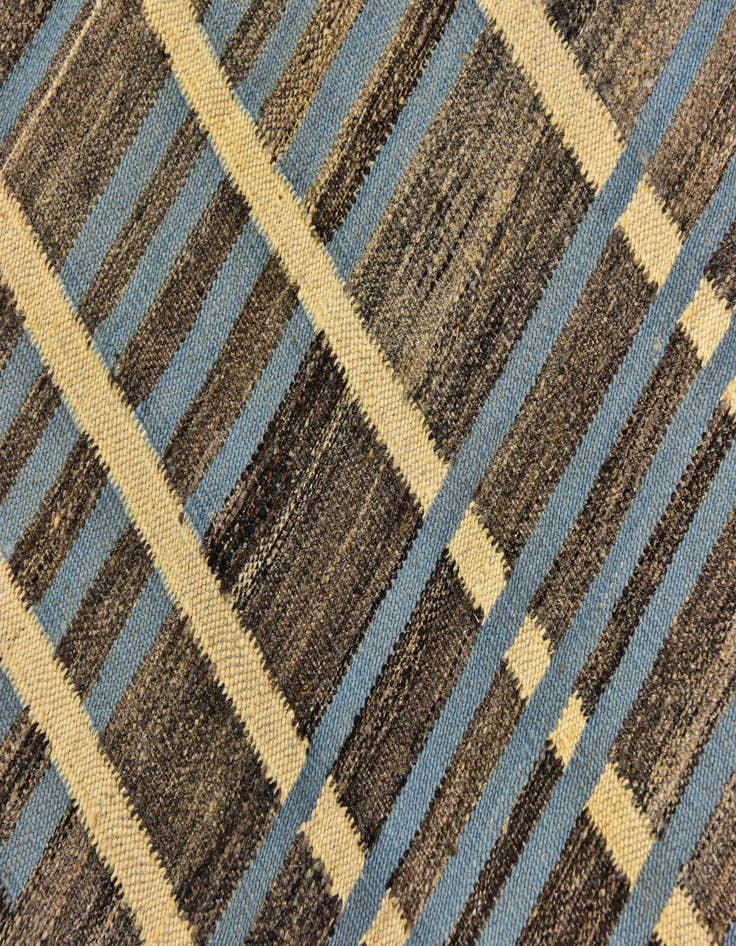 Detail image of 5' 9 x 8'  Hand Woven Kilim Modern Wool Rug